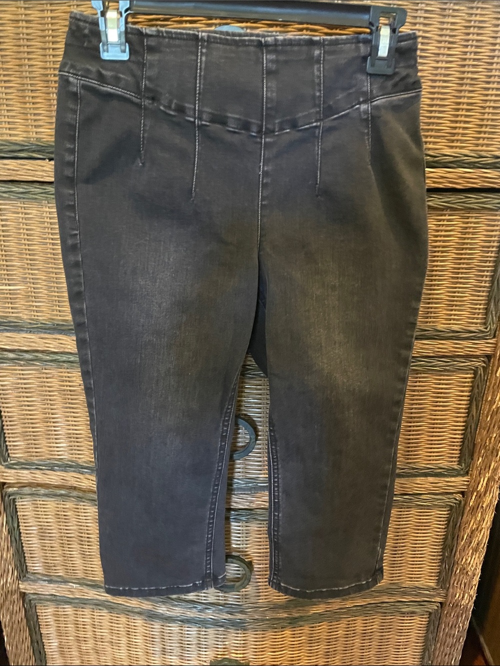 We The Free Black Slim Pull-On Jeans capris